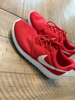 Nike Red Roshe Runs